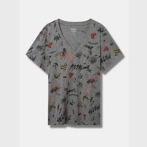 Torrid - Relaxed Heritage Slub V-Neck Pocket Tee in Metal Doodles Heather Grey‌‌